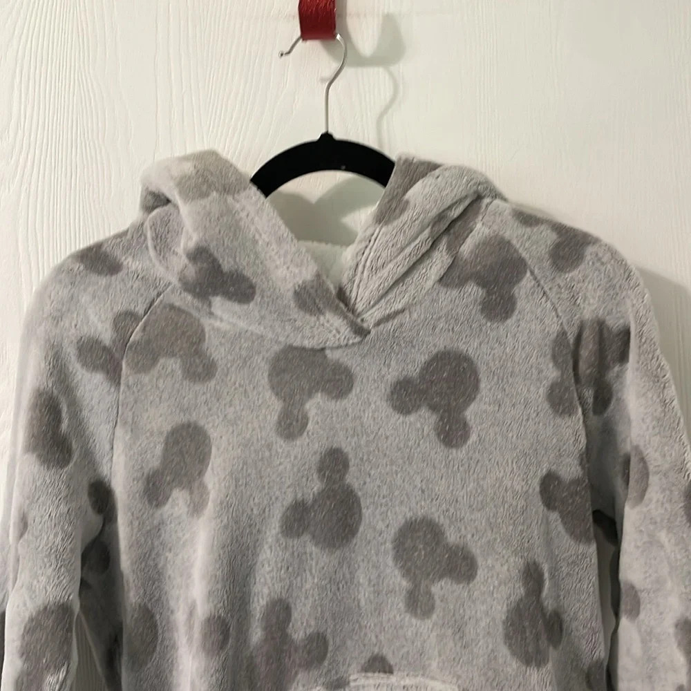 💰Disney NWOT Mickey Mouse Print Plush Soft Fleece Long Hooded Sweater Size Small - Picture 4 of 7